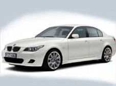 BMW ने लॉन्‍च की 5-सीरीज की नई कार 