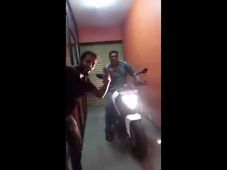 इस मामले में बर्खास्त हुए केटीएम के सभी पांचों कर्मचारी, देखें VIDEO