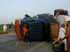 वीडियोः पेट्रोल के लालच ने लील ली 150 पाकिस्तानी नागरिकों की जान