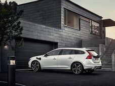 जीएसटी के बाद भी जारी रहेगें वोल्वों के हाइब्रिड वाहन