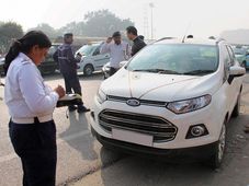 कोई धंधा नहीं फिर भी 7.5 करोड़ रुपए कमाती है दिल्ली की ट्रैफिक पुलिस