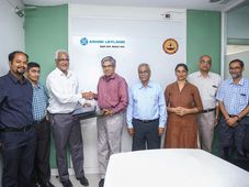 बैटरी इंजीनियरिंग सेंटर के लिए अशोक लेलैंड और आईआईटी मद्रास आए साथ