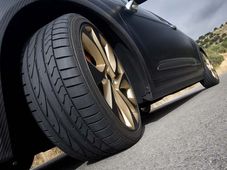 सुरक्षित और किफायती होते हैं ट्यूबलेस टायर, यहां जानें इसके 5 फायदे