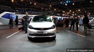 टाटा मोटर्स ने 60,000 रुपये तक बढ़ाए यात्री वाहनों के दाम