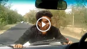 बोनट पर लटके युवक को लेकर 4 किलोमीटर तक कार दौड़ाता रहा यह सरकारी अधिकारी