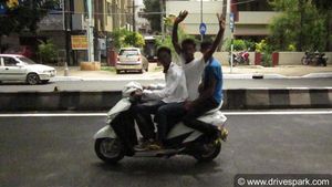 16-18 साल वालों को मिल सकता है 100 सीसी के गियरलेस स्कूटर चलाने का लाइसेंस