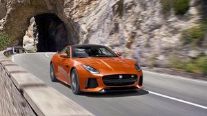 Jaguar की ये कार 322 kmph की रफ्तार से भरेगी फर्राटा, बुकिंग शुरू 