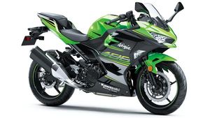 Kawasaki Ninja 400 की डिलीवरी मुंबई में शुरू, इस बाइक की विशेषता जान दंग रह जायेंगे