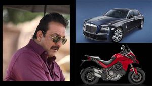 संजय दत्त की महंगी और लग्जरी कारें और बाइक्स - हार्ले डेविडसन से रोल्स रॉयस घोस्ट तक