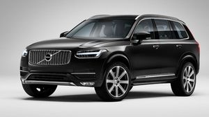 वोल्वो XC90 T8 इन्सक्रिपशन पेट्रोल हाइब्रिड भारत में लॉन्च