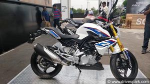 BMW की सबसे सस्ती बाइक G 310 R और G 310 GS की डिलेवरी जल्द होगी शुरू