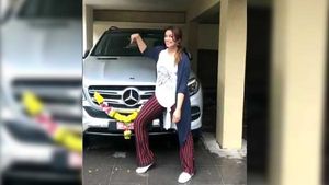 Gangs of Wasseypur की इस एक्ट्रेस ने खरीदी ब्रांड न्यू SUV Mercedes-Benz GLE