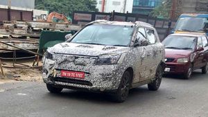 महिंद्रा की अपकमिंग S201 कॉम्पैक्ट-SUV स्पॉट