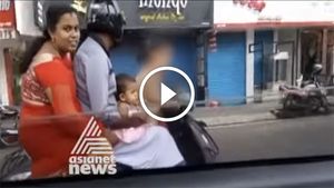 विडियो: 5 साल की लड़की ने पब्लिक रोड पर दौड़ाई स्कूटर