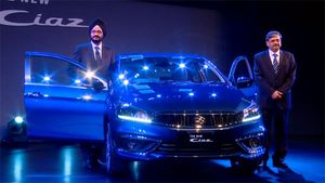 2018 मारुति सुजुकी सियाज फेसलिफ्ट भारत में लॉन्च - मिला नया इंजन