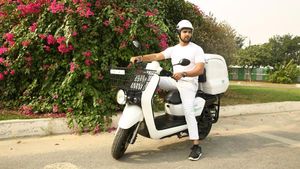 स्पॉक इलेक्ट्रिक स्कूटर भारत में हुई लॉन्च, कीमत 65 हजार रुपयें