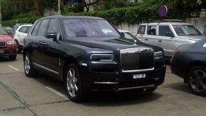 अजय देवगन ने खरीदी रोल्स रॉयस कलिनन, 6.95 करोड़ रुपयें है कीमत