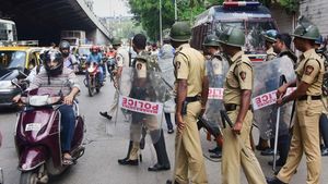 चालान नहीं भरने वालों को मुंबई पुलिस देगी अरेस्ट वारंट, 80 करोड़ का चालान है बकाया