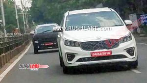 किया कार्निवल सनरूफ के साथ टेस्ट के दौरान आई नजर, जाने क्या है फीचर्स