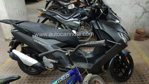 प्यूजो पल्शन मैक्सी-स्कूटर को किया गया स्पाॅट, दिए गए हैं कई आधुनिक फीचर्स