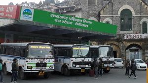 उत्तराखंड परिवहन विभाग लौटाएगी टाटा की नई बसें, पाई गई तकनीकी गड़बड़ी