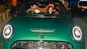 कार्तिक आर्यन ने मां को बर्थडे पर गिफ्ट की मिनी कूपर स्पोर्ट्स कार, जानें क्या है इस कार की खासियत