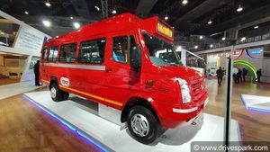 मुंबई में बेस्ट मिनी बसों का परिचालन हुआ शुरू, कनेक्टिविटी में आया सुधार