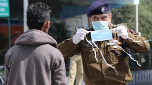 लॉकडाउन में ढील मिलने पर क्या आप कर सकेंगे अपने वाहन से सफर, जानें