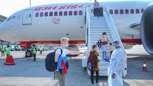 Delhi Airport Ultraviolet Disinfectant: अल्ट्रावायलेट टावर दिल्ली एयरपोर्ट को करेंगे कोरोना से मुक्त