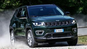 Jeep Compass Facelift Spied: जीप कम्पास फेसलिफ्ट टेस्टिंग के दौरान दिखी, मिलेंगे यह नए अपडेट