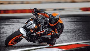 KTM 490 Duke, RC & Adv In Works: केटीएम 490 ड्यूक, आरसी व एडवेंचर 2022 में हो सकती हैं लॉन्च