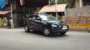Tata Harrier Used In Maharashtra CM's Vehicle Convoy: महाराष्ट्र सीएम के काफिले में आई टाटा हैरियर