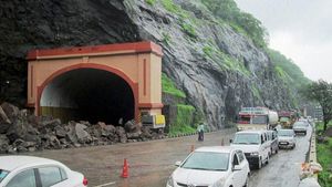 NHAI Signs MoU With IITs And NITs: आईआईटी और एनआईटी जैसे संस्थान हाइवे निर्माण में करेंगे सहयोग