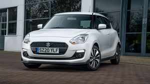 Suzuki Swift Attitude Hybrid Revealed: सुजुकी स्विफ्ट एटीट्यूड हाइब्रिड वैरिएंट का हुआ खुलासा