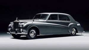 रोल्स राॅयस फैंटम को बनाया इलेक्ट्रिक कार, कीमत 4.5 करोड़ रुपये