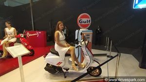 Vespa Racing Sixties Launch Details: वेस्पा रेसिंग सिक्सटीज 1 सितंबर को होगी लॉन्च, जानें फीचर्स