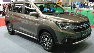 Maruti XL7 Walkaround Video: मारुति के 7-सीटर एमपीवी एक्सएल7 का हुआ खुलासा, देखें क्या हैं फीचर्स