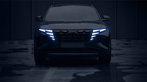 2021 Hyundai Tucson Teased: नई हुंडई टक्सन का टीजर हुआ जारी, अगले साल होगी लाॅन्च