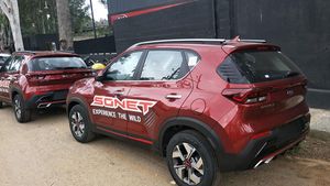 Kia Sonet Test Drive: किया सॉनेट टेस्ट ड्राइव मॉडल पहुंची शोरूम, जल्द होगी शुरू