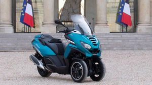 Peugeot Metropolis Maxi Scooter: प्यूजियो मेट्रोपोलिस फ्रांस के राष्ट्रपति के बेड़े में शामिल