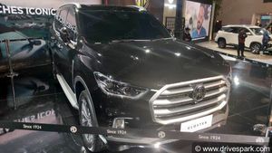 MG Gloster Interior Spied: एमजी ग्लोस्टर के इंटीरियर का खुलासा, पहुंच रही डीलरशिप