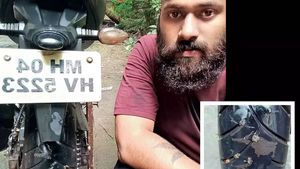 बाइक से सफर करना इस व्यक्ति को पड़ा मंहगा, पंचर ठीक करने के लिए चुकाए 6,500 रुपये