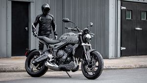 Triumph Trident Near To Production: ट्रायम्फ की ट्राइडेंड प्रोडक्शन के लिए है तैयार, देखें तस्वीरें