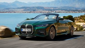 BMW 4 Series Convertible: बीएमडब्ल्यू 4-सीरीज कन्वर्टिबल हुई पेश, मार्च 2021 में होगी लाॅन्च