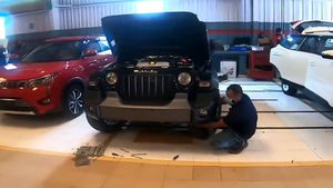 New Mahindra Thar Modified: नई महिंद्रा थार के ग्रिल को किया माॅडिफाई, देखें वीडियो
