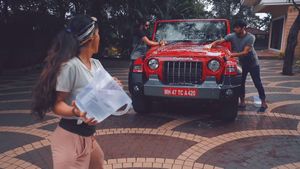 Mahindra Thar Washable Interior: महिंद्रा थार के इंटीरियर पर पानी का भी नहीं होगा कोई असर, देखें