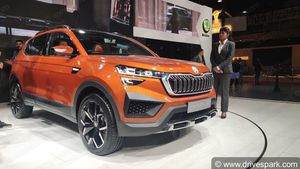 Skoda Vision IN Production Spec Spied: स्कोडा विजन इन प्रोडक्शन वर्जन पहली बार टेस्ट करते आई नजर