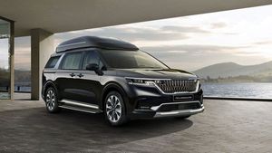 Kia Carnival Hi-Limousine Unveiled: नई-जनरेशन किया कार्निवल हाई-लेमोजिन का खुलासा, जानें फीचर्स