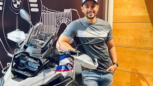 Kunal Khemu's New Bike: कुणाल खेमू ने अपने कलेक्शन में जोड़ी बीएमडब्ल्यू की यह शानदार बाइक, देखें