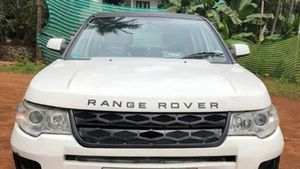 Car Modified As Range Rover: कार को रेंज रोवर में इस तरह से किया मॉडिफाई की आप पहचान नहीं पायेंगे